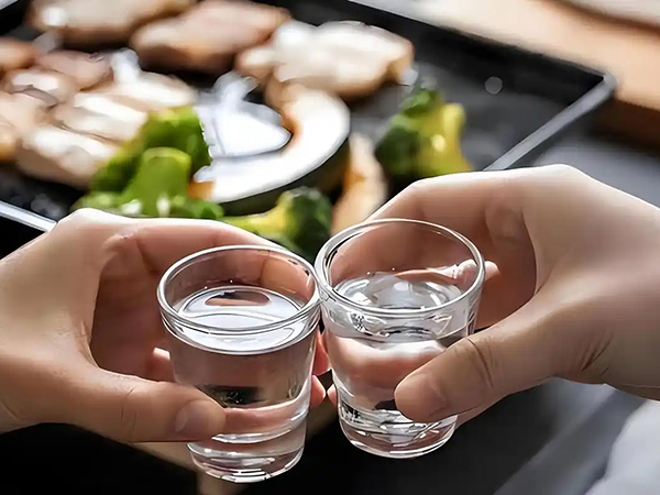白酒为什么不标保质期？